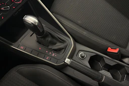 valkoinen Volkswagen Polo 2020 kuva 19.