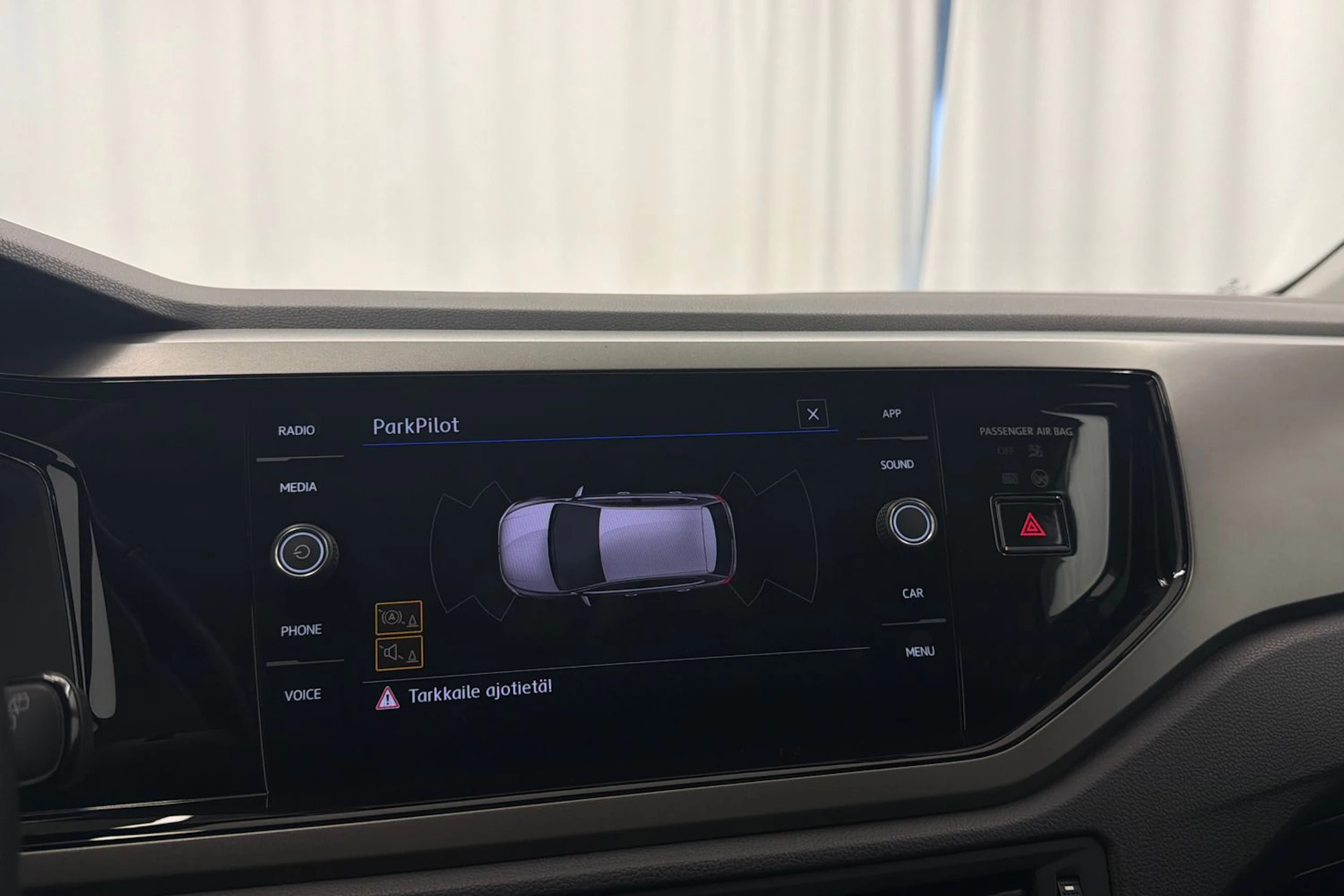 valkoinen Volkswagen Polo 2020 kuva 24.