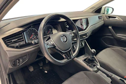 Valkoinen Volkswagen POLO 2020 kuva 6.