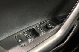 Valkoinen Volkswagen POLO 2020 kuva 15.