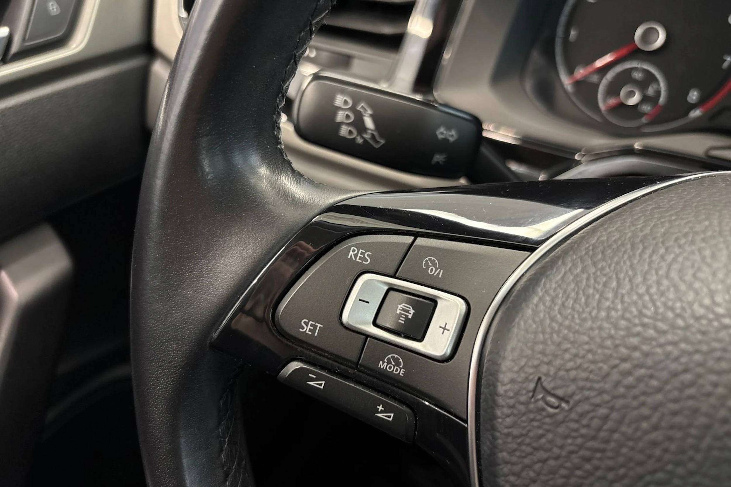 Valkoinen Volkswagen POLO 2020 kuva 18.