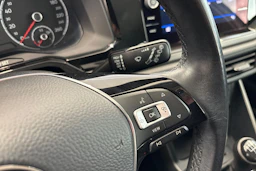Valkoinen Volkswagen POLO 2020 kuva 19.