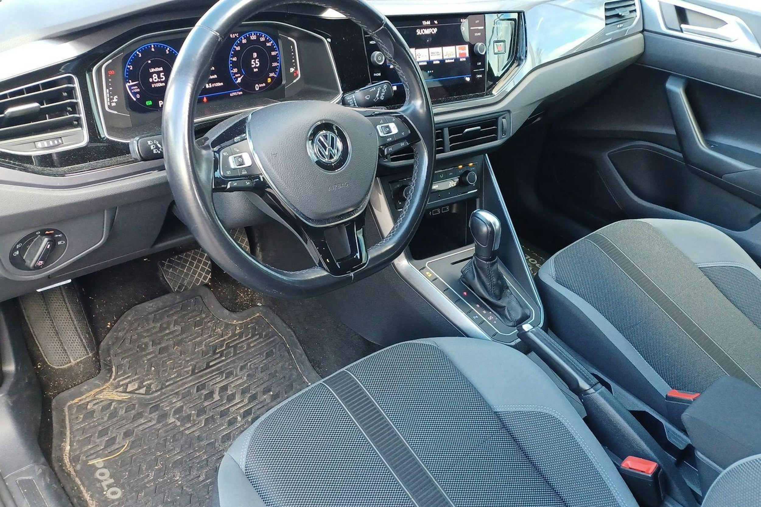 met. musta Volkswagen Polo 2020 kuva 3.