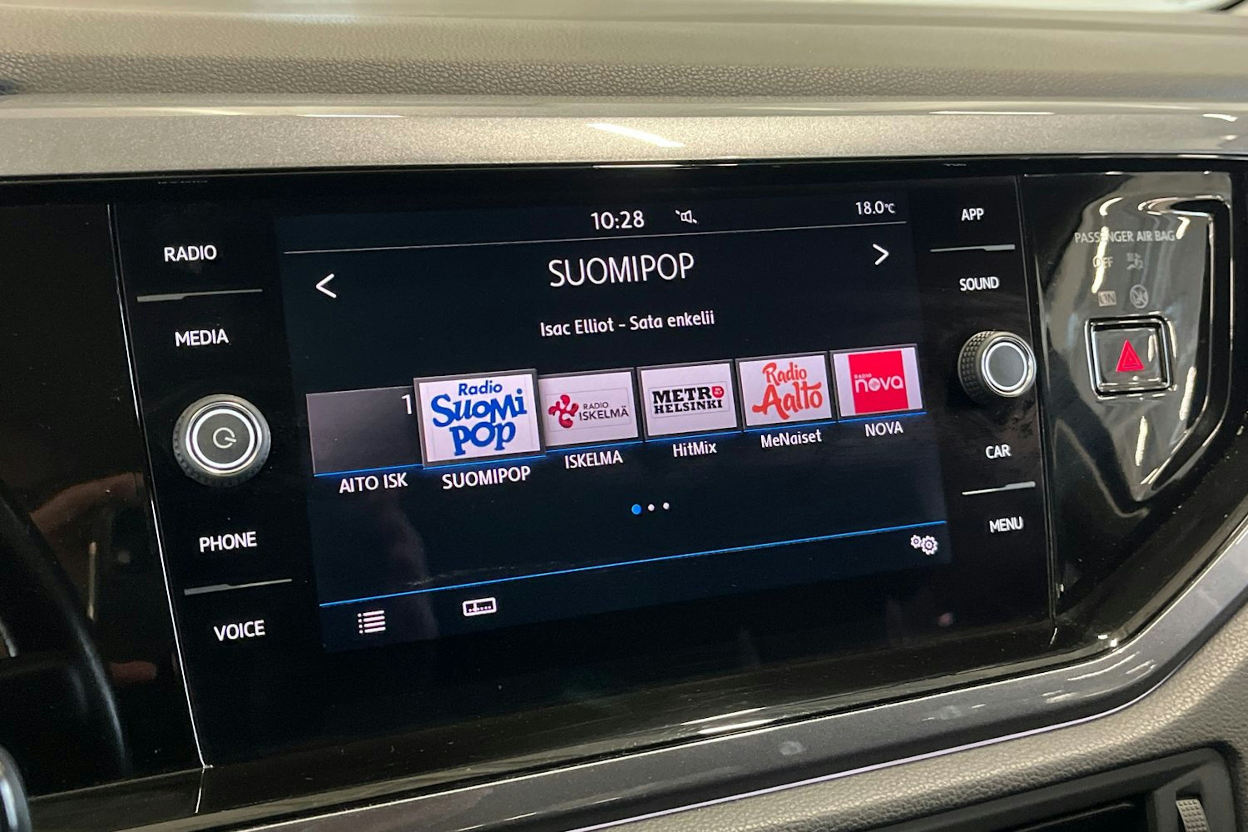 met. musta Volkswagen Polo 2020 kuva 20.