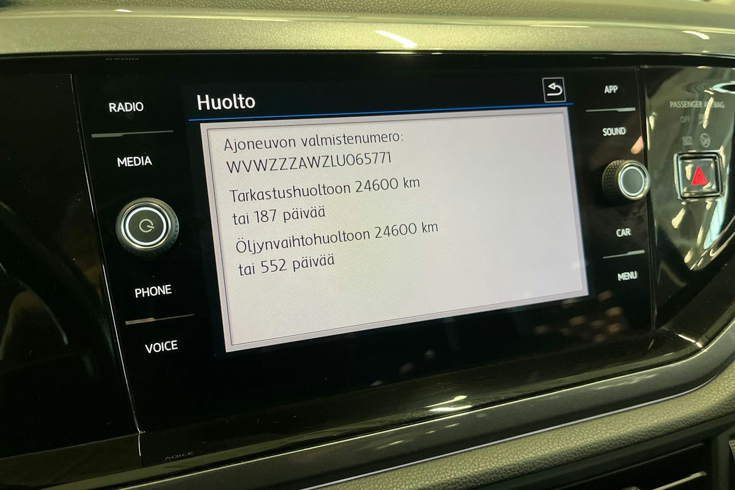 met. musta Volkswagen Polo 2020 kuva 23.