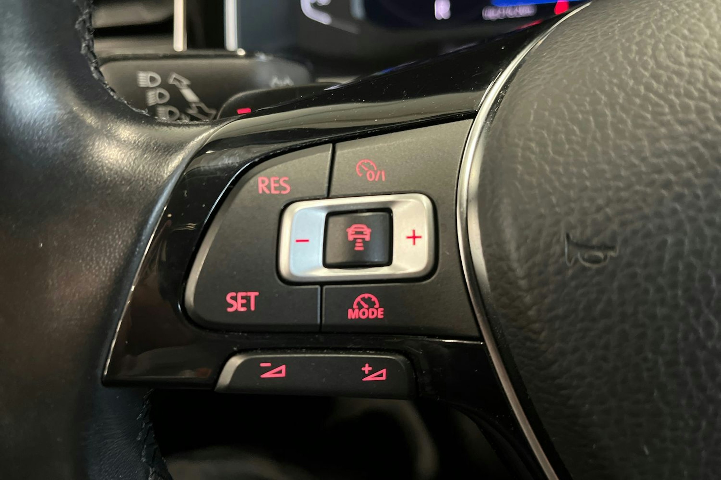 met. musta Volkswagen Polo 2020 kuva 28.