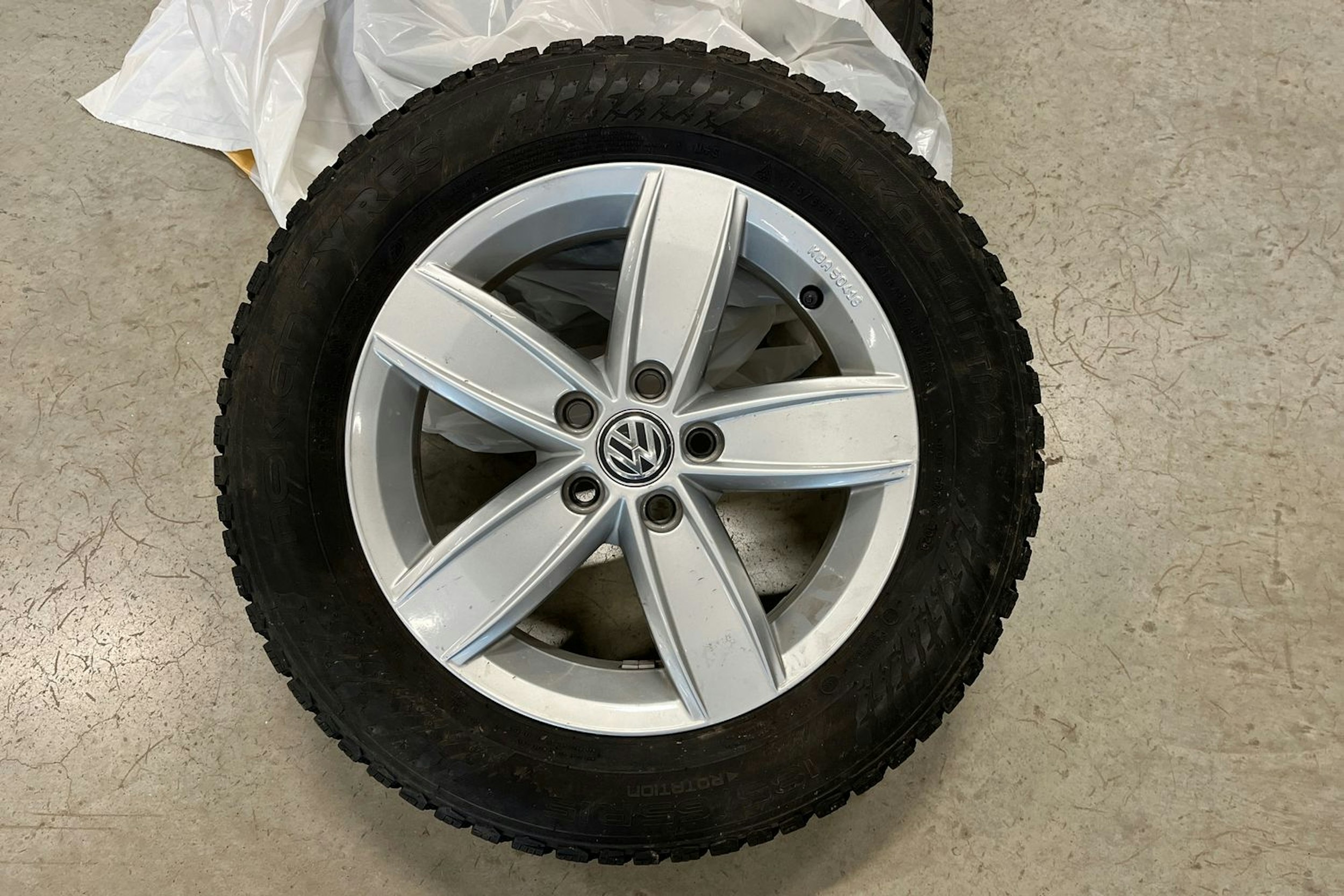 met. musta Volkswagen Polo 2020 kuva 32.