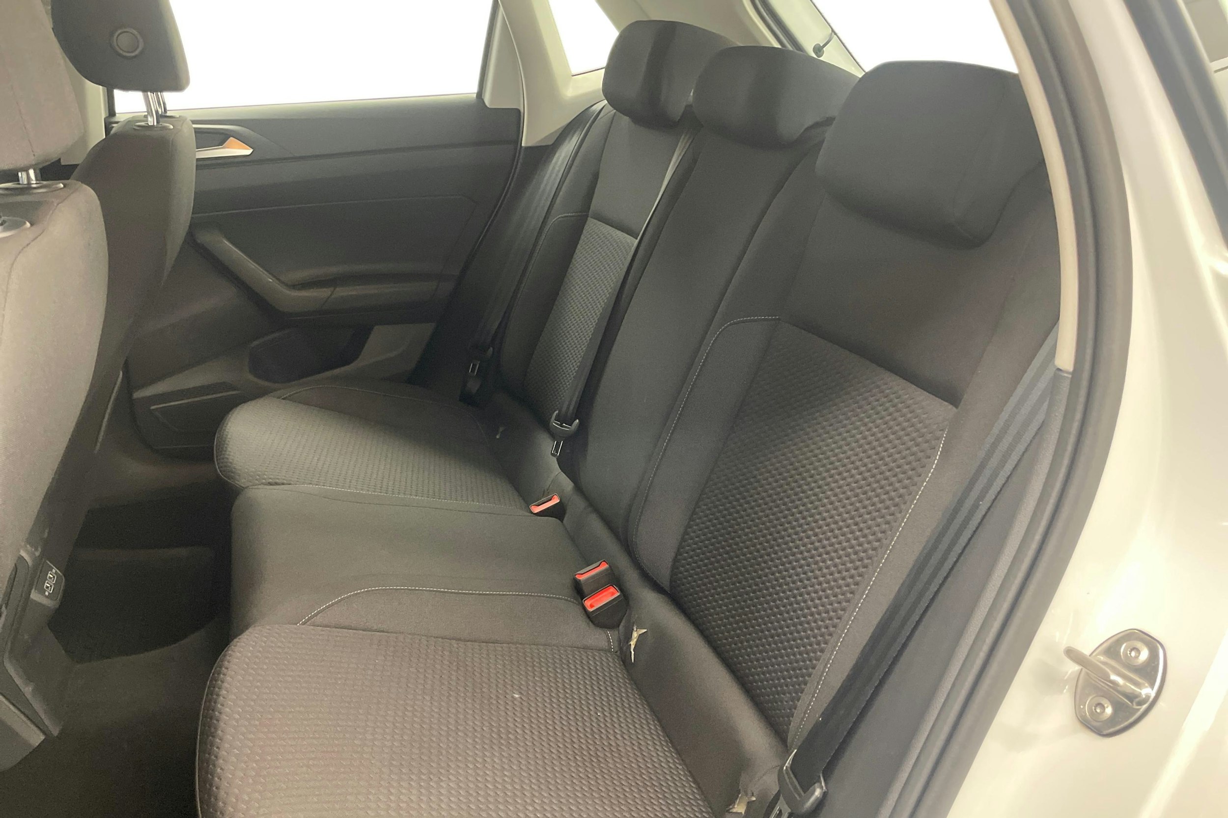 valkoinen Volkswagen Polo 2021 kuva 10.