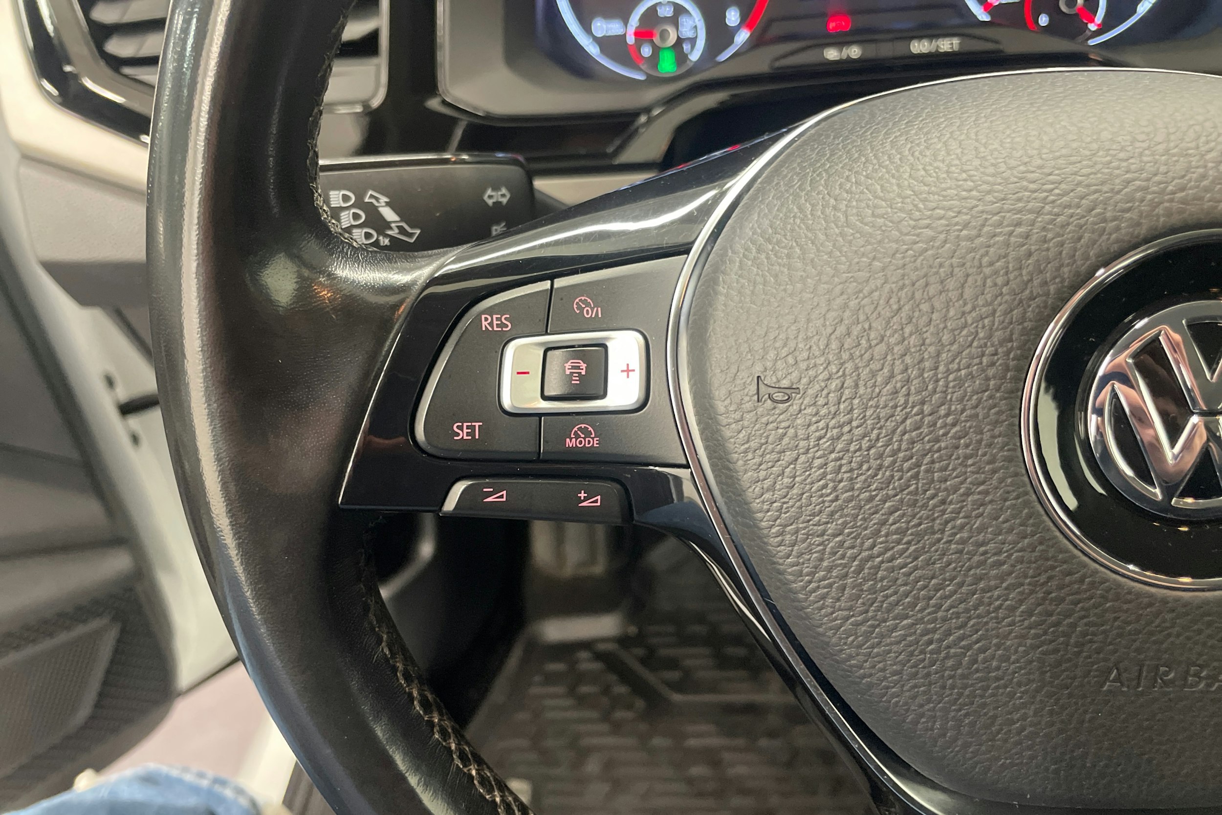 valkoinen Volkswagen Polo 2021 kuva 17.