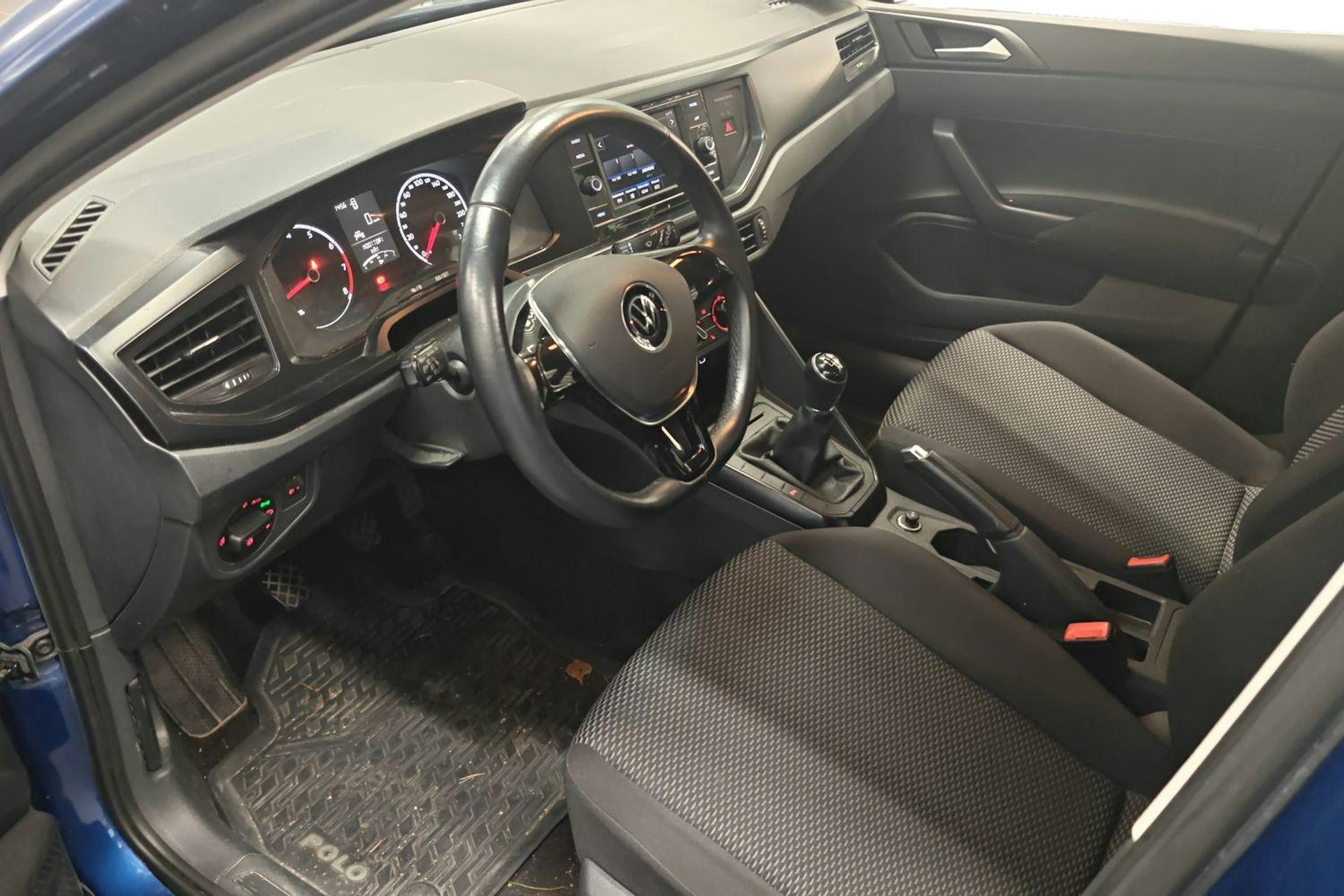 met. sininen Volkswagen Polo 2021 kuva 3.