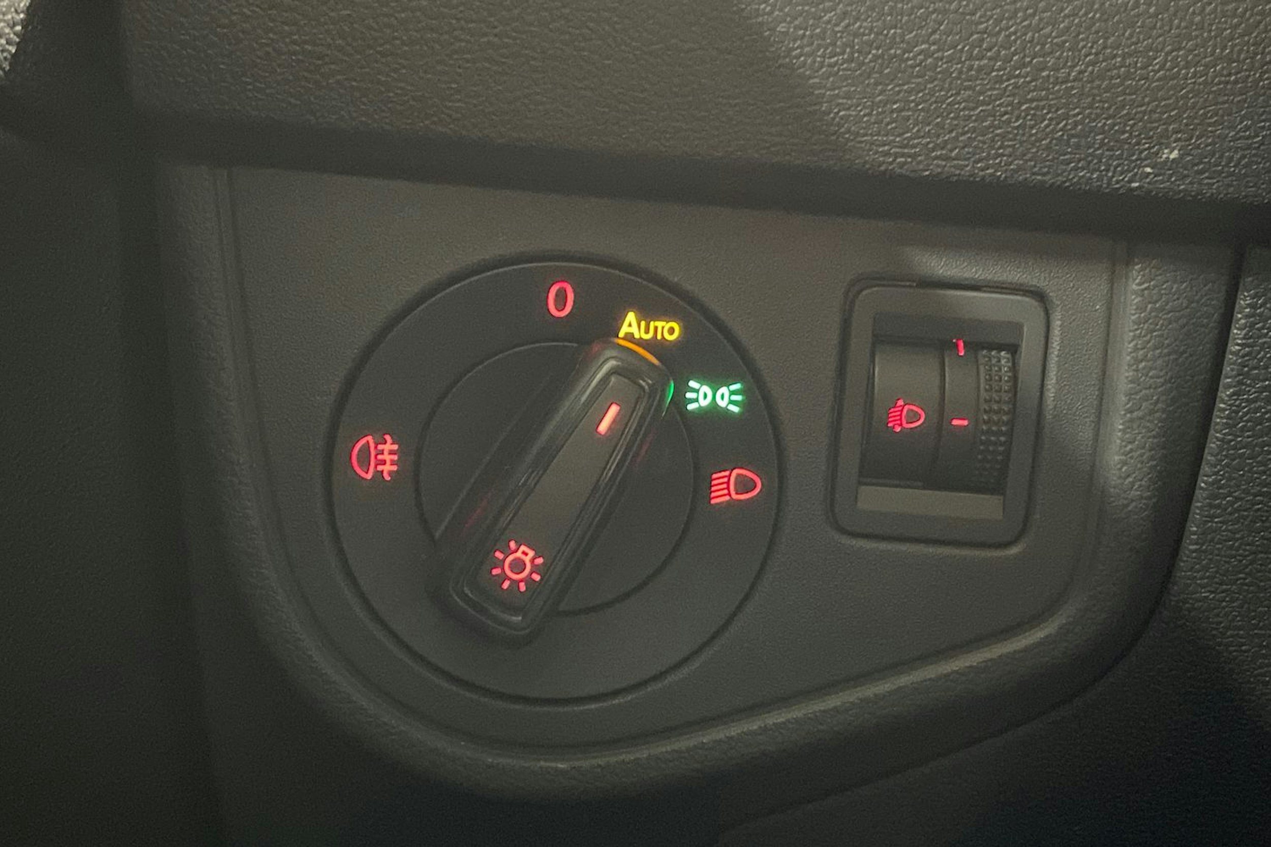 met. sininen Volkswagen Polo 2021 kuva 16.