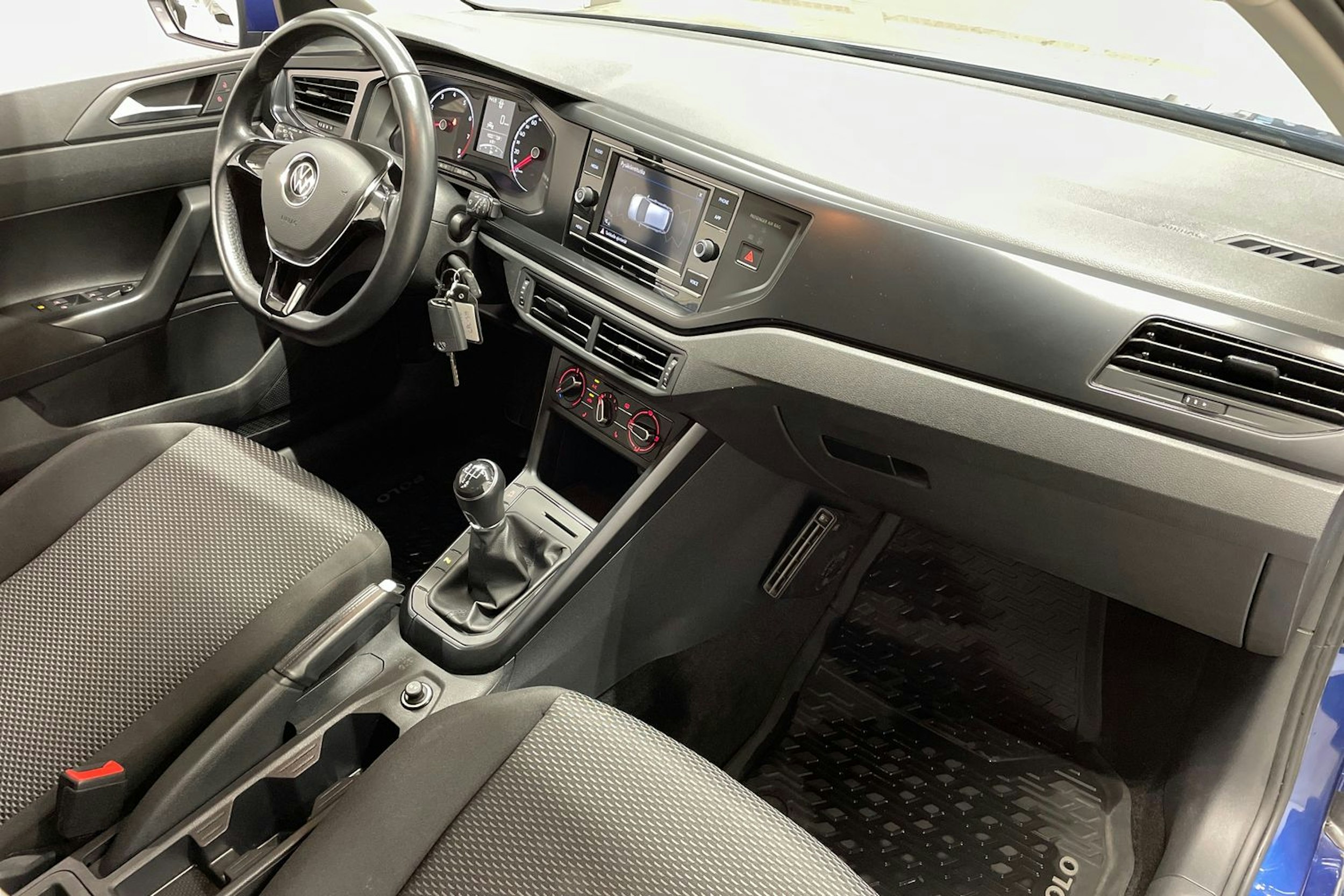 met. sininen Volkswagen Polo 2021 kuva 20.