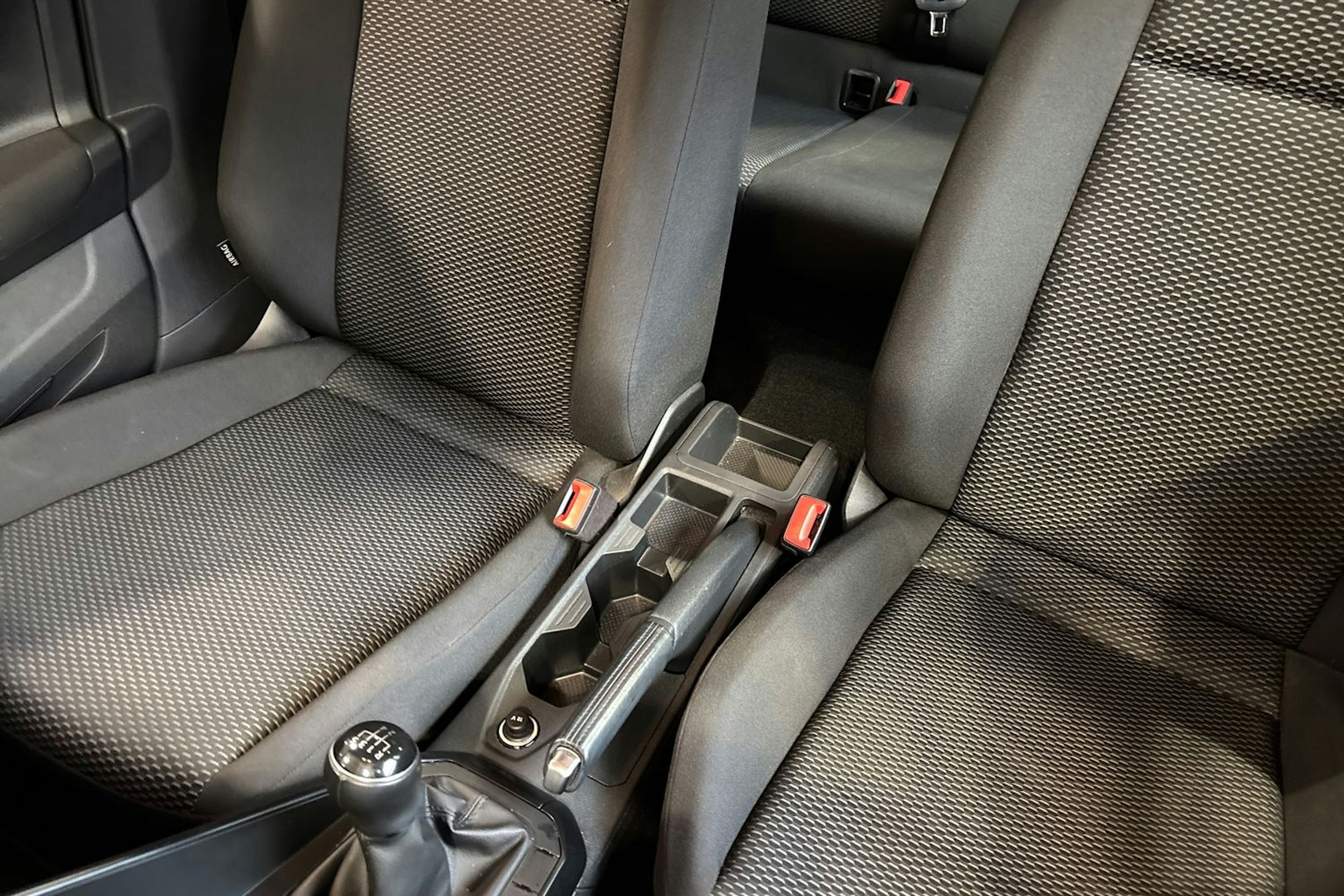 musta Volkswagen Polo 2021 kuva 21.