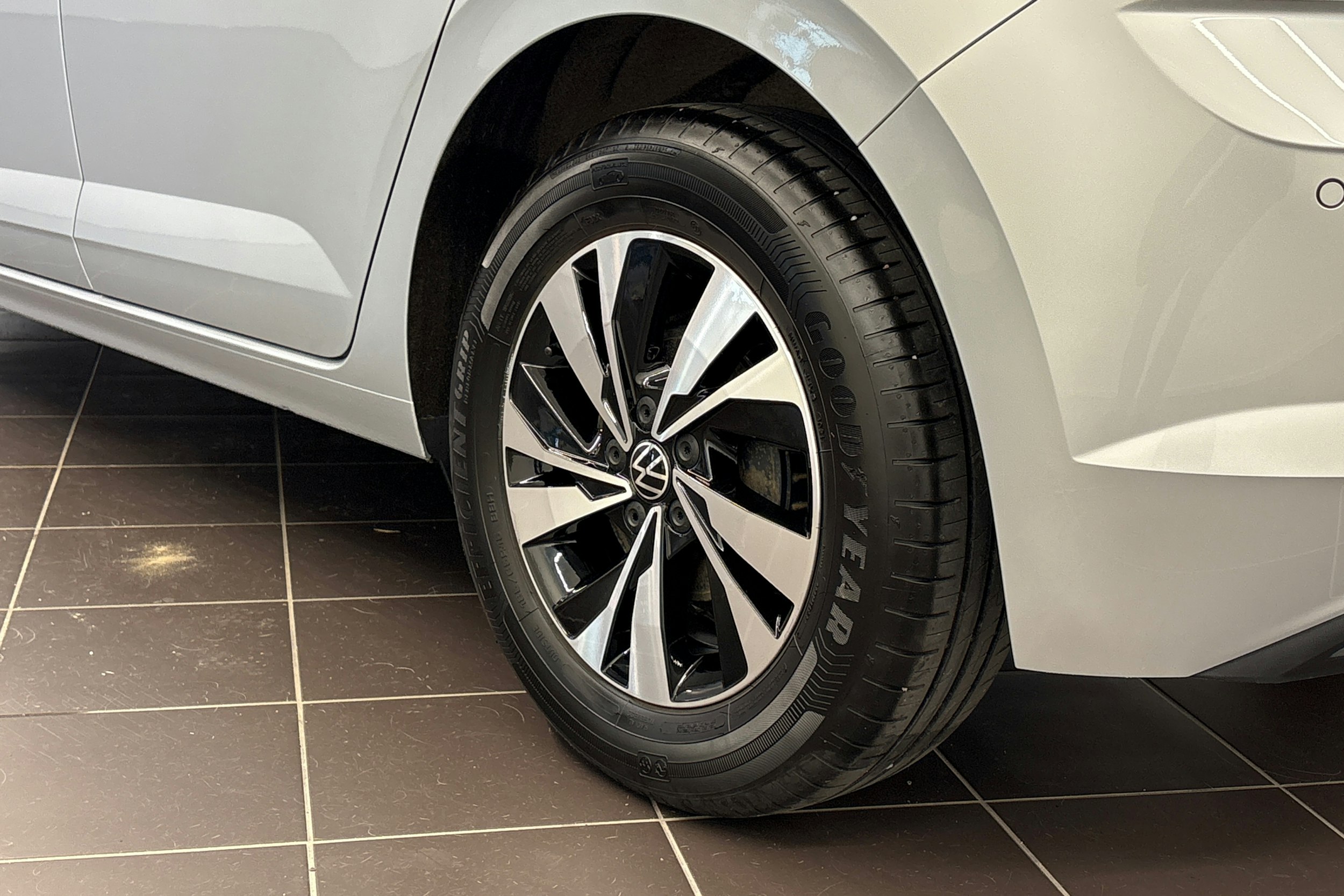 Hopea Volkswagen POLO 2021 kuva 13.