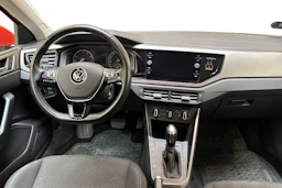 oranssi Volkswagen Polo 2021 kuva 9.