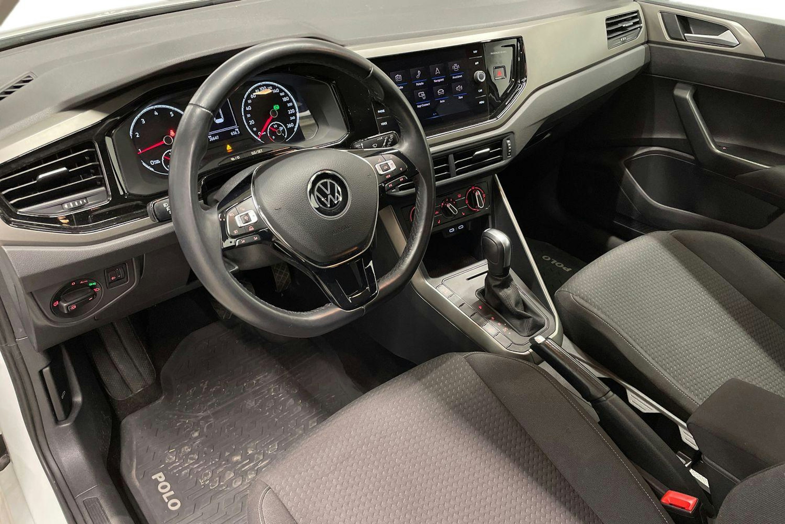 valkoinen Volkswagen Polo 2021 kuva 7.