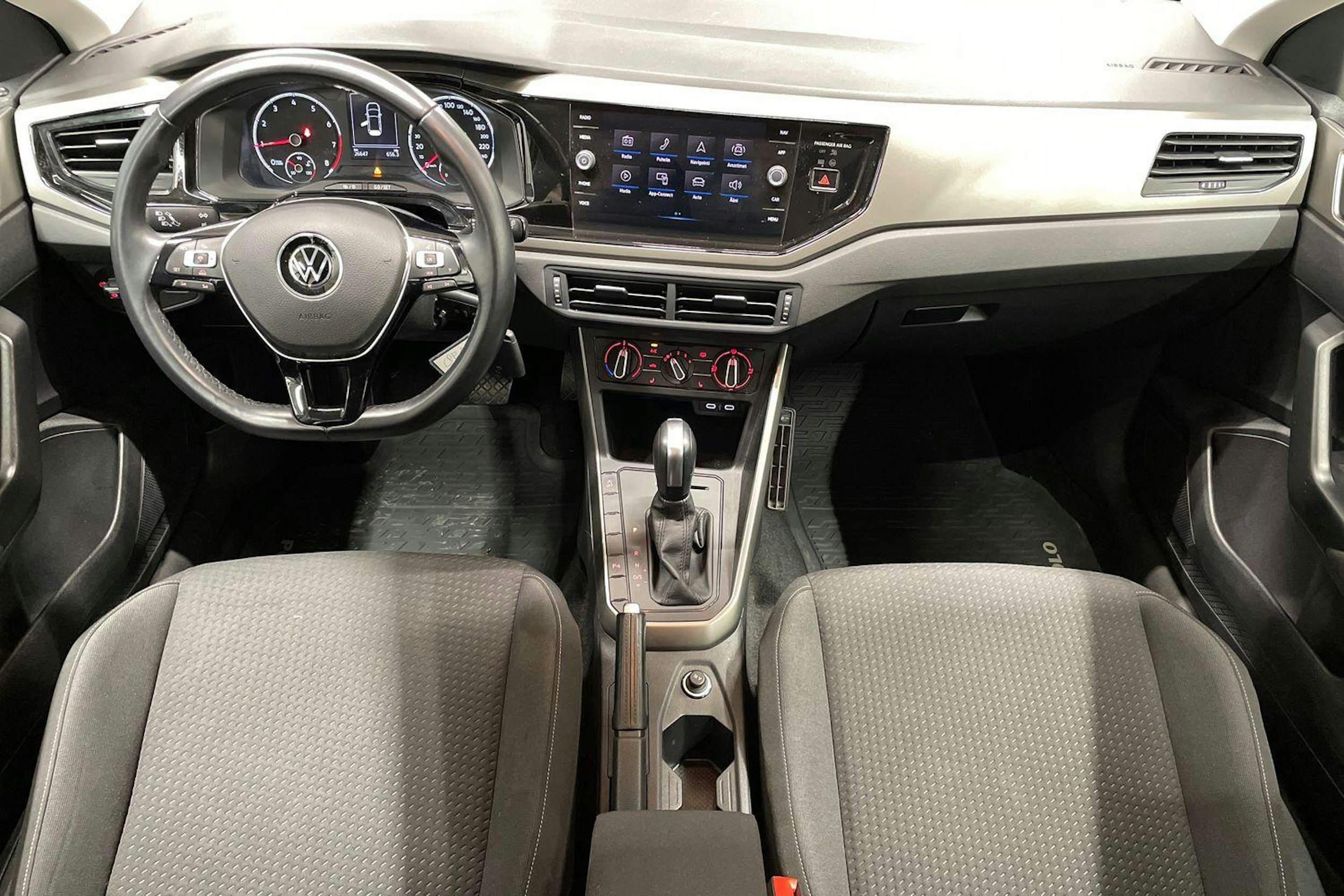 valkoinen Volkswagen Polo 2021 kuva 9.