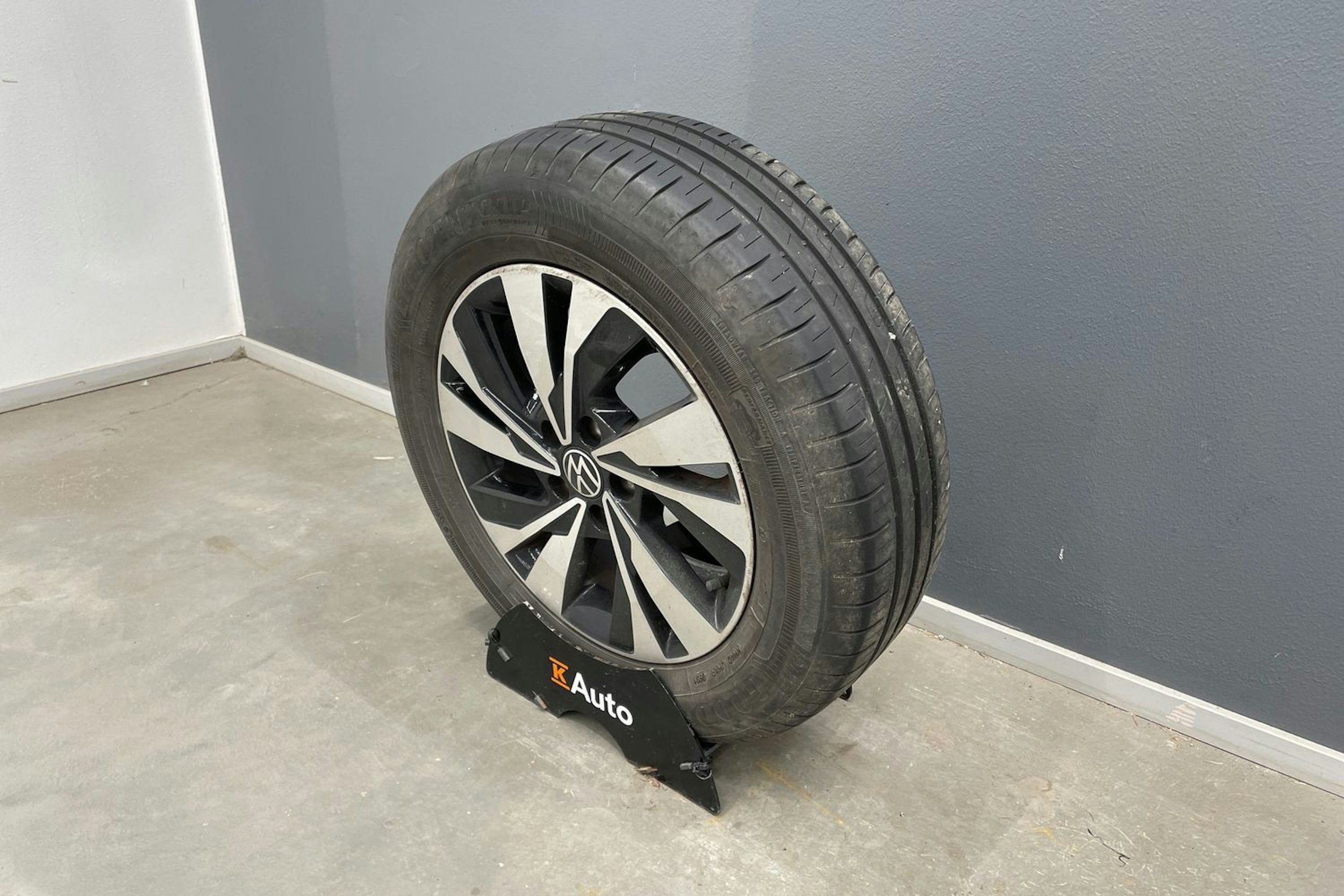 valkoinen Volkswagen Polo 2021 kuva 14.