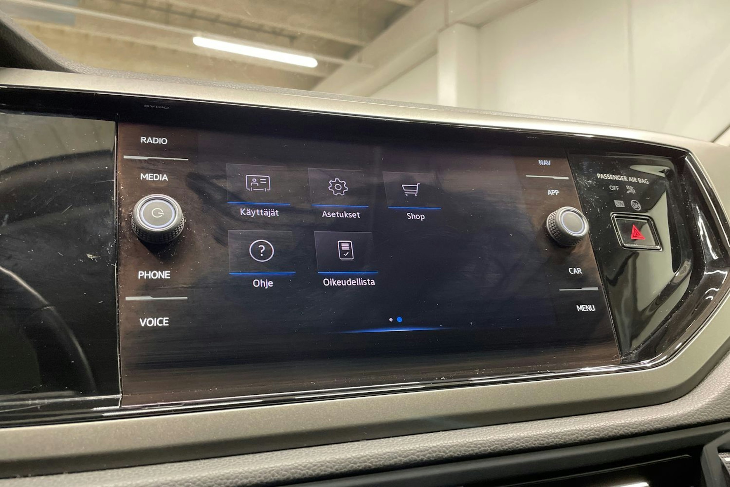 valkoinen Volkswagen Polo 2021 kuva 18.