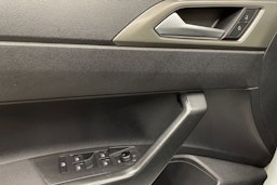 valkoinen Volkswagen Polo 2021 kuva 25.