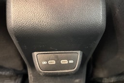 punainen Volkswagen Polo 2021 kuva 16.