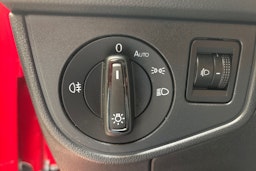 punainen Volkswagen Polo 2021 kuva 17.