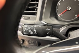 punainen Volkswagen Polo 2021 kuva 22.