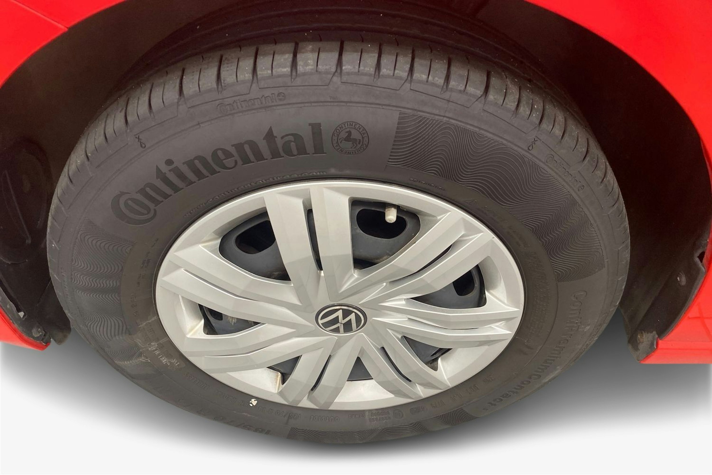 punainen Volkswagen Polo 2021 kuva 11.