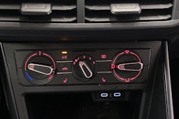 punainen Volkswagen Polo 2021 kuva 24.