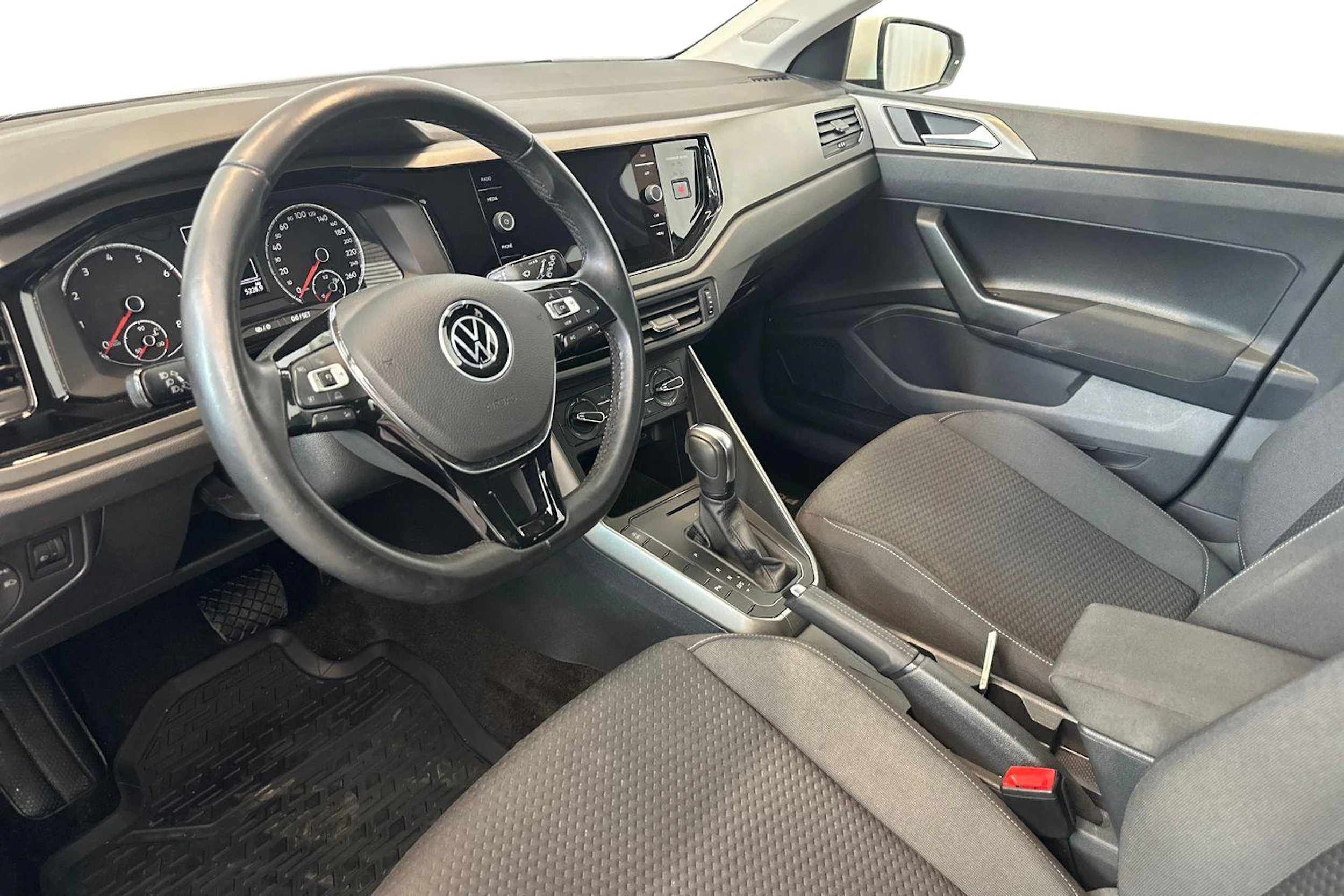 valkoinen Volkswagen Polo 2021 kuva 8.