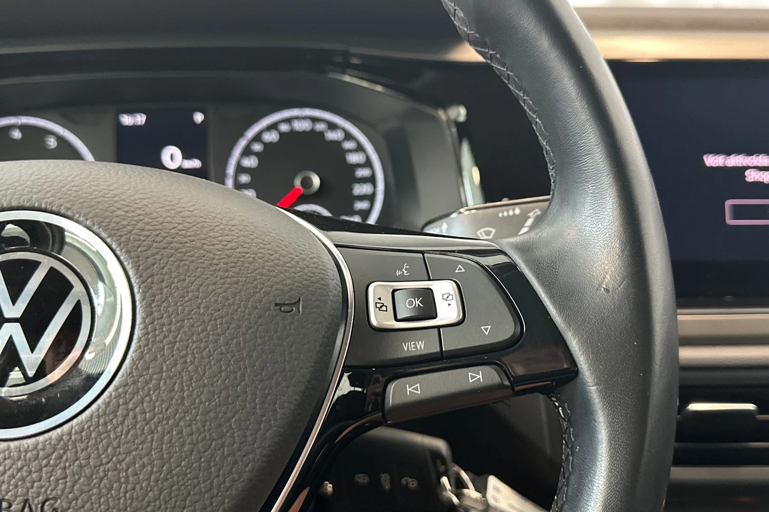 valkoinen Volkswagen Polo 2021 kuva 17.