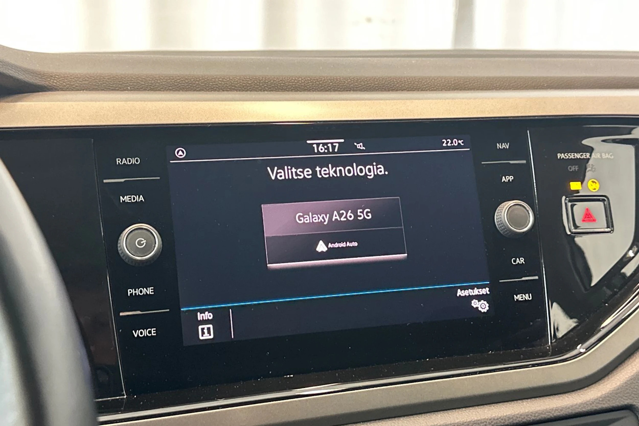 valkoinen Volkswagen Polo 2021 kuva 19.