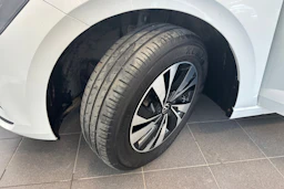 valkoinen Volkswagen Polo 2021 kuva 22.