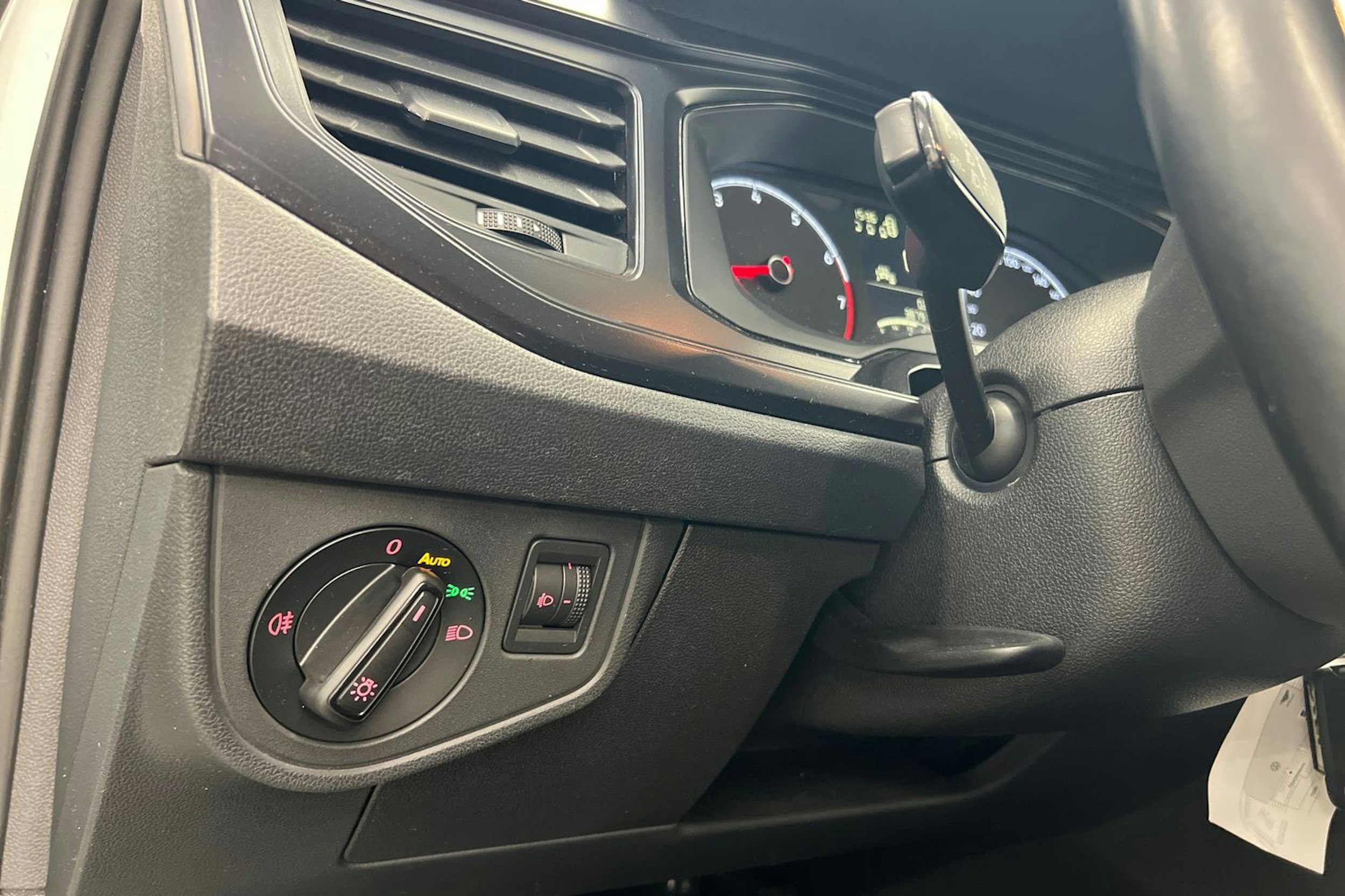 Hopea Volkswagen POLO 2021 kuva 18.