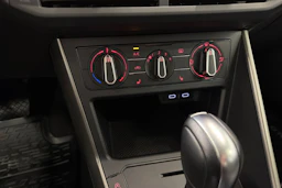 harmaa Volkswagen Polo 2021 kuva 20.