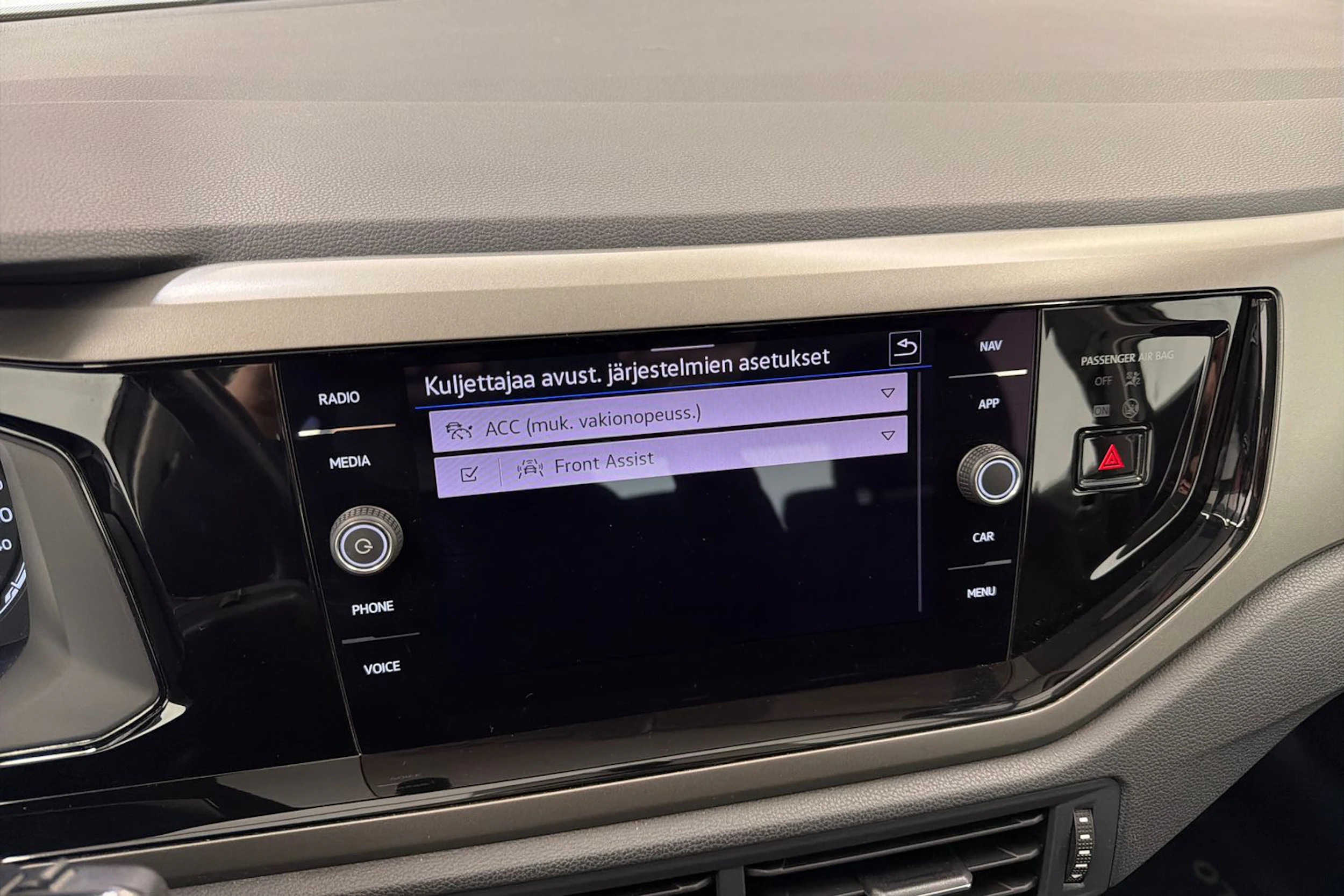 harmaa Volkswagen Polo 2021 kuva 24.