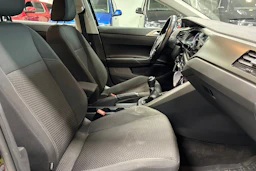 musta Volkswagen Polo 2021 kuva 26.