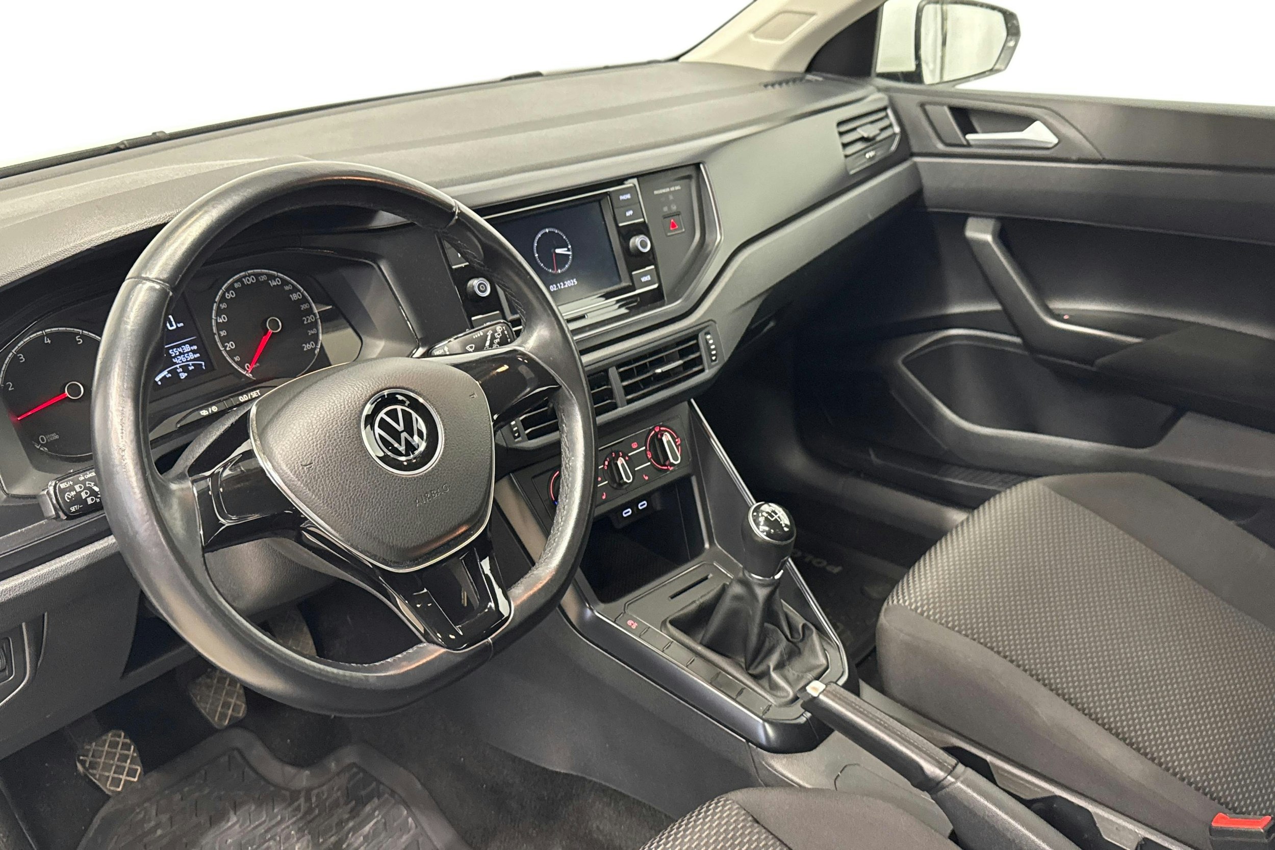 valkoinen Volkswagen Polo 2021 kuva 7.