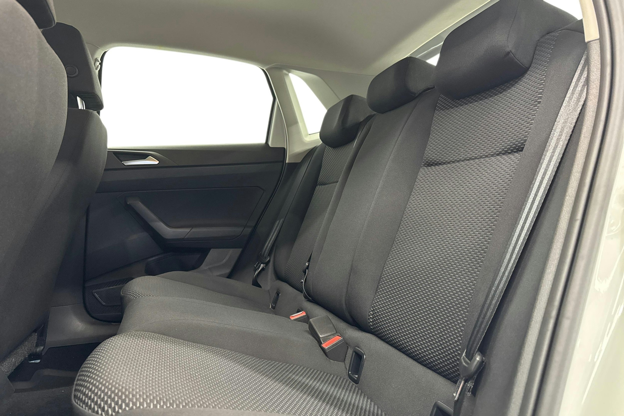 valkoinen Volkswagen Polo 2021 kuva 10.