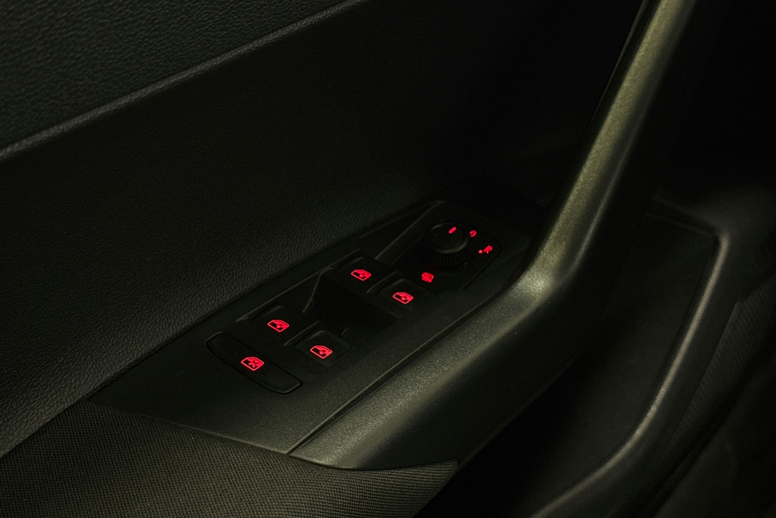 valkoinen Volkswagen Polo 2021 kuva 14.