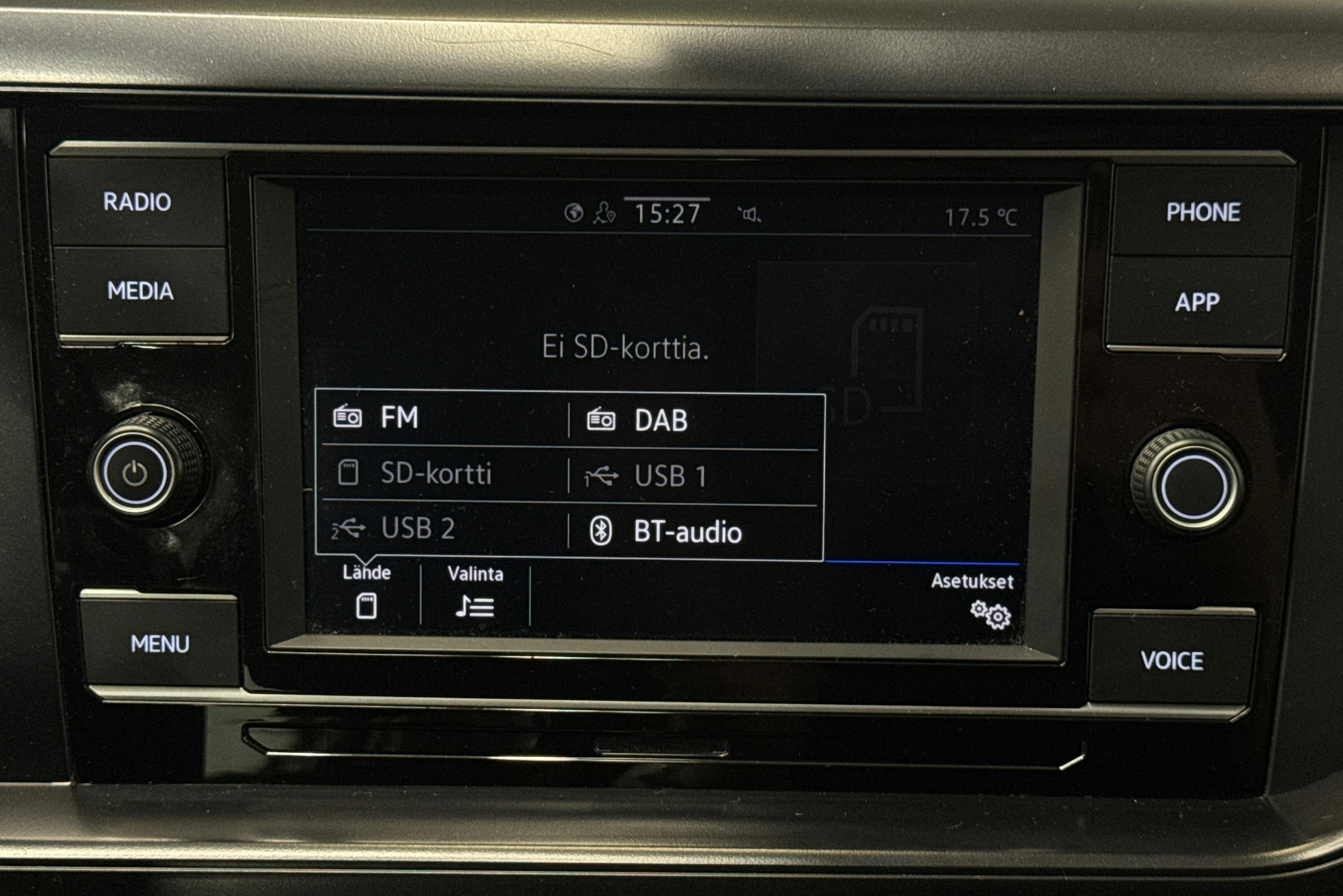 valkoinen Volkswagen Polo 2021 kuva 22.