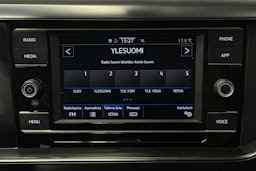 valkoinen Volkswagen Polo 2021 kuva 23.