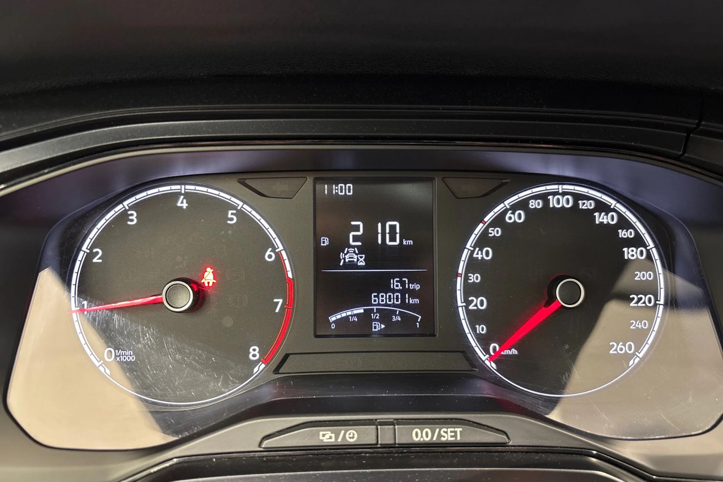 Valkoinen Volkswagen POLO 2021 kuva 14.