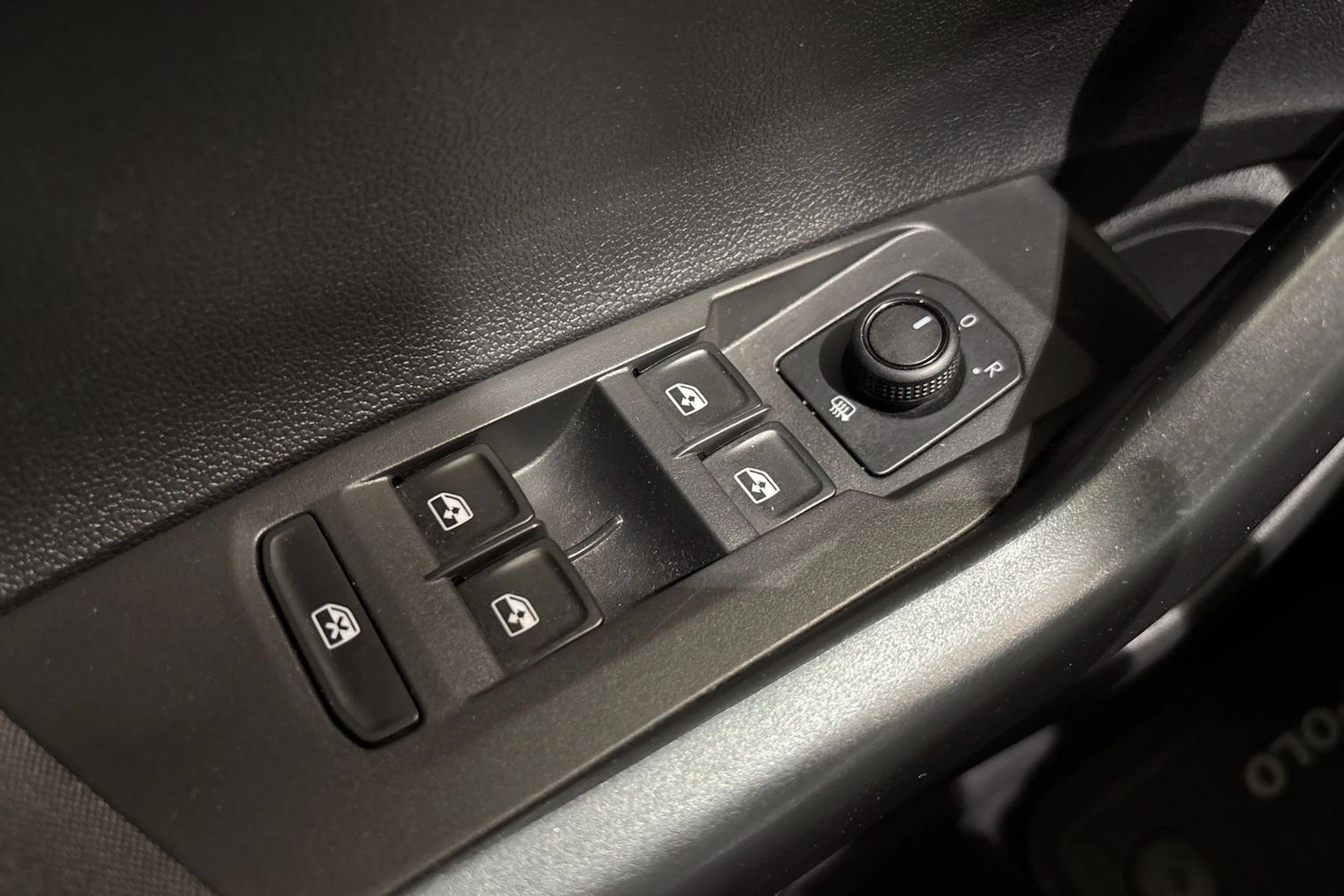 Valkoinen Volkswagen POLO 2021 kuva 17.