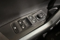 Valkoinen Volkswagen POLO 2021 kuva 17.