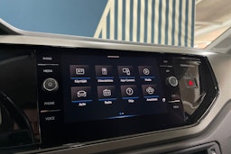 harmaa Volkswagen Polo 2021 kuva 22.