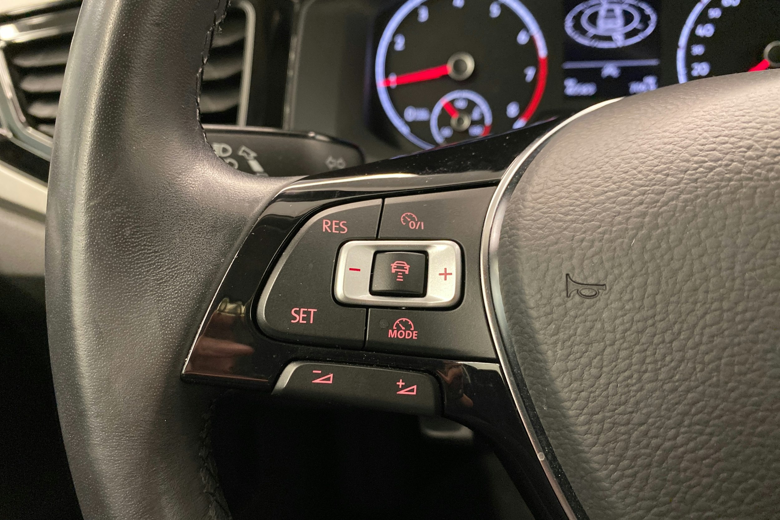 Musta Volkswagen POLO 2021 kuva 17.