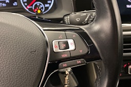 harmaa Volkswagen Polo 2021 kuva 22.