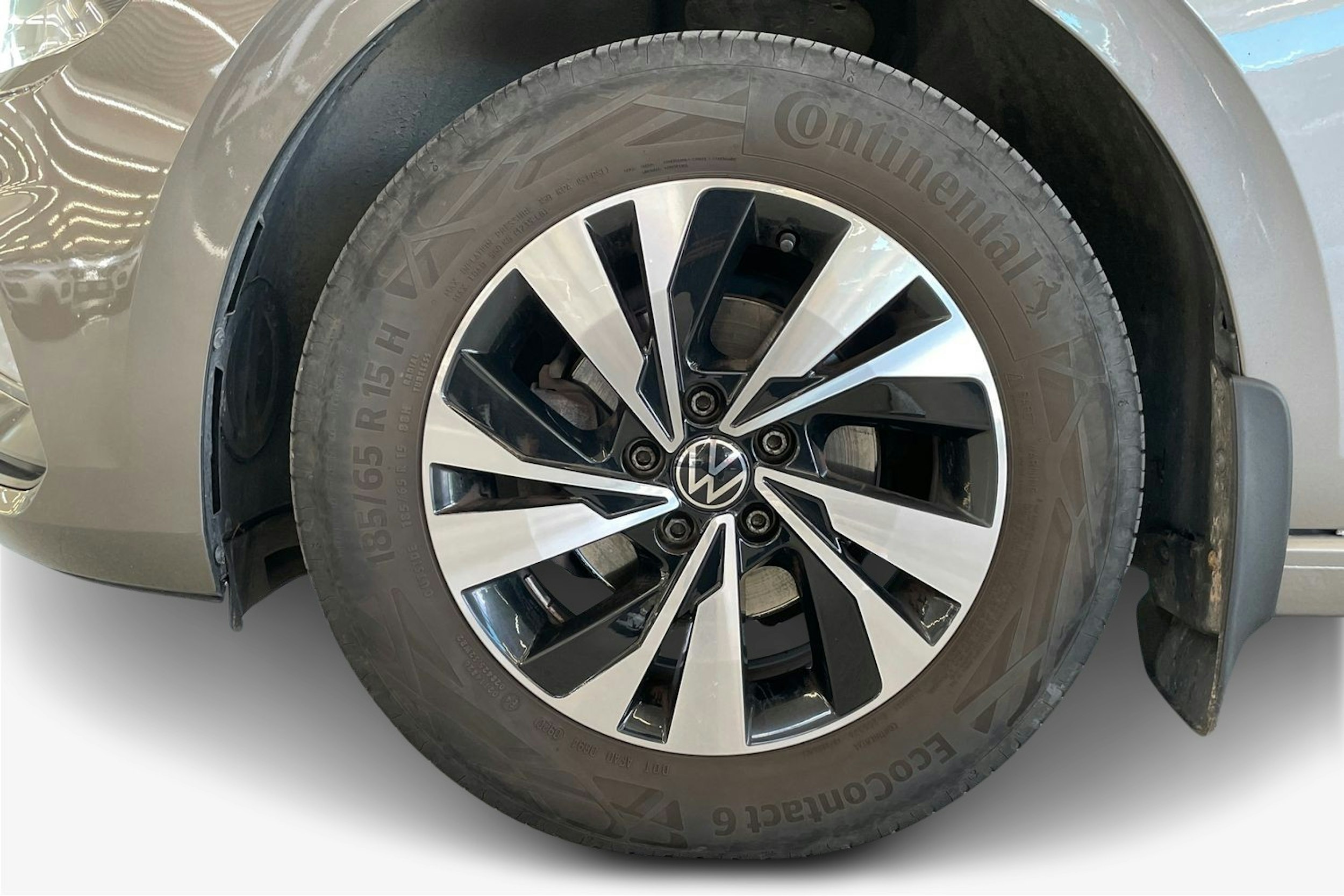 Harmaa Volkswagen POLO 2021 kuva 11.