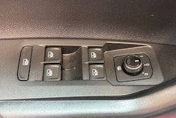 punainen Volkswagen Polo 2021 kuva 17.